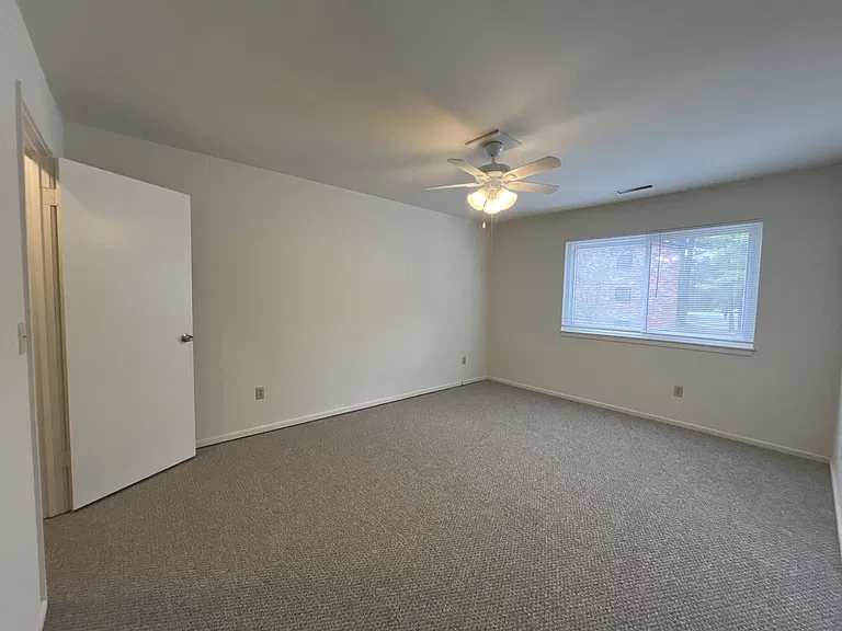 Heritage Village Apartments — Photo 26