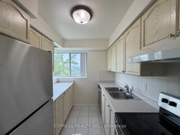 39 Pemberton Ave, Toronto, ON