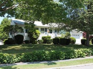 11 Edgemont Ave, Reading, MA 01867