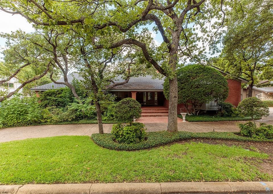 1st image of 1308 Riverview Dr