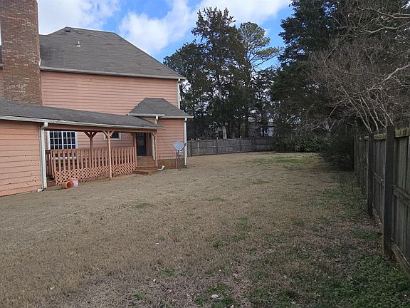 3rd image of 1806 Hollytree Dr NW