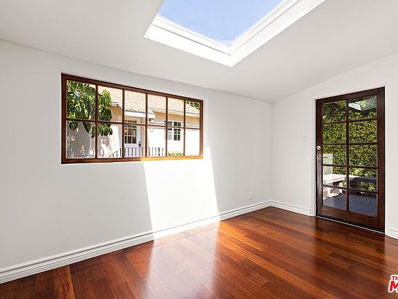 5th image of 9053 Harland Ave