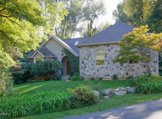 3718 Winding Way, Kalamazoo, MI 49004