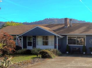 10 SW Peach Ln, Winston, OR 97496