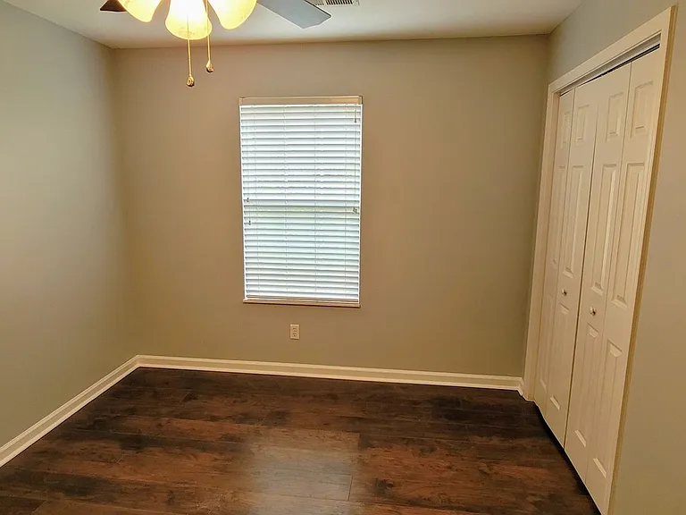 1645 Wolverine Ln — Photo 22