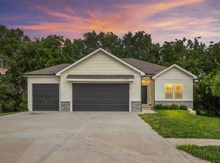 19709 W 198th Ct, Spring Hill, KS 66083