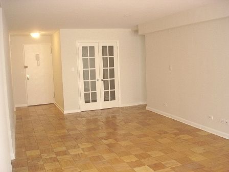 3rd image of 210 W 89th St APT 10G