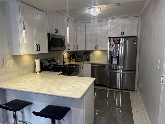 4th image of 1764 E 19th St APT 1A