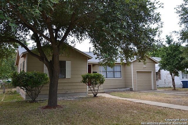 1st image of 610 Glamis Ave