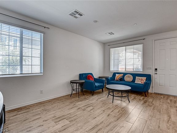 5th image of 20 Barbara Ln #11