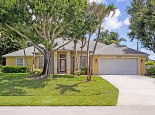 2017 SE Allamanda Dr, Port Saint Lucie, FL 34952