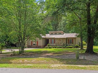 2749 Forrest Dr, Kinston, NC 28504