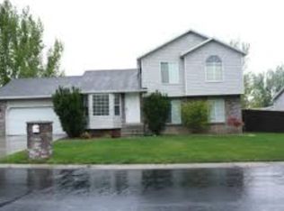 178 Country Clb, Tooele, UT 84074
