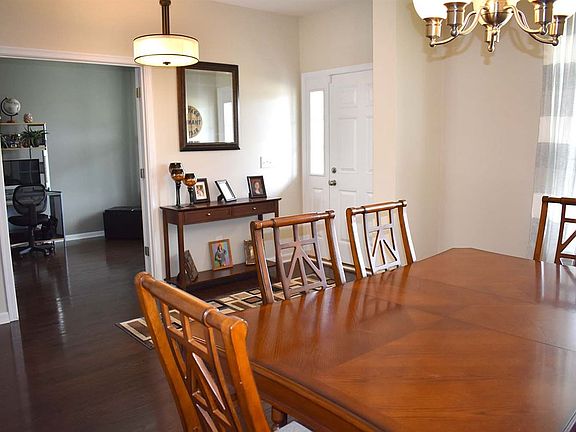 5th image of 1525 Twinridge Way