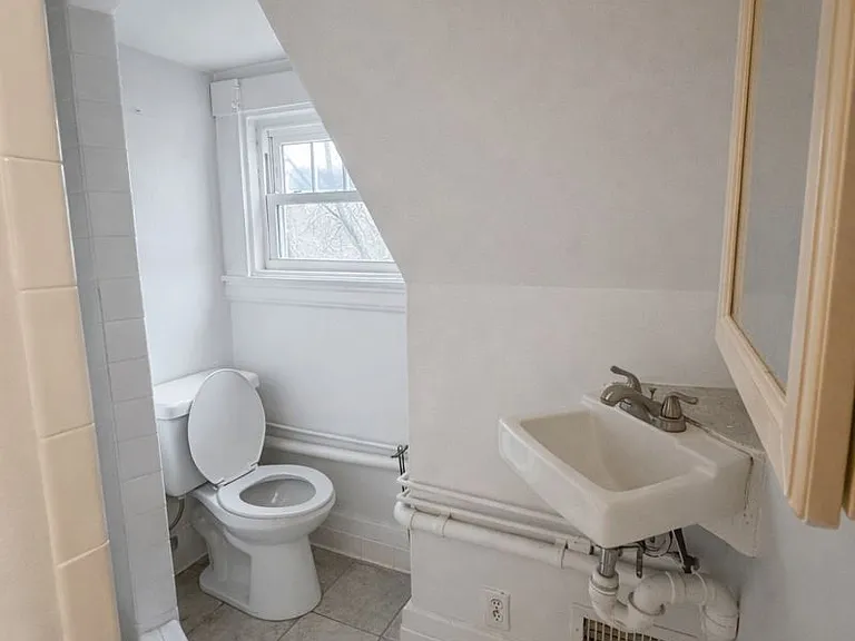 583 Watertown St #2 — Photo 11