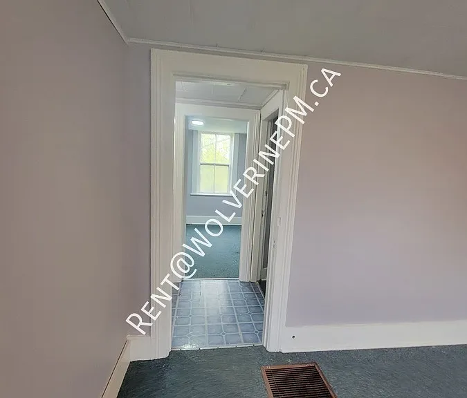 409 Pleasant St #B — Photo 13