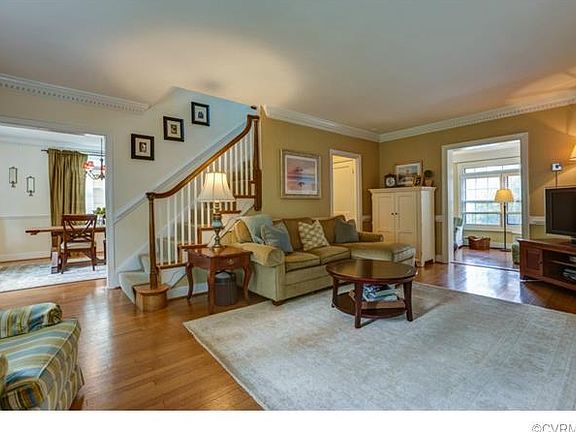 3rd image of 4106 Hanover Ave