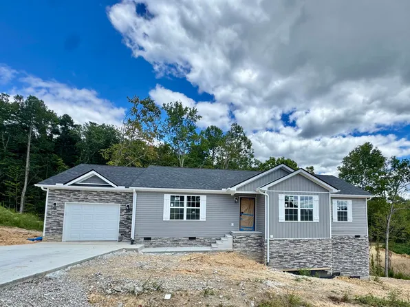 303 Hollywood Dr, Corbin, KY 40701