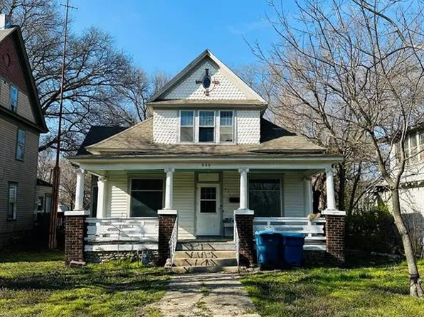 606 Lincoln St, Coffeyville, KS 67337