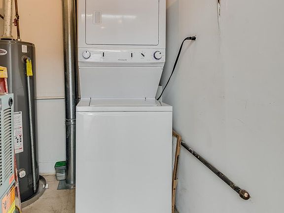 5th image of 1859 N Winnebago Ave APT 2