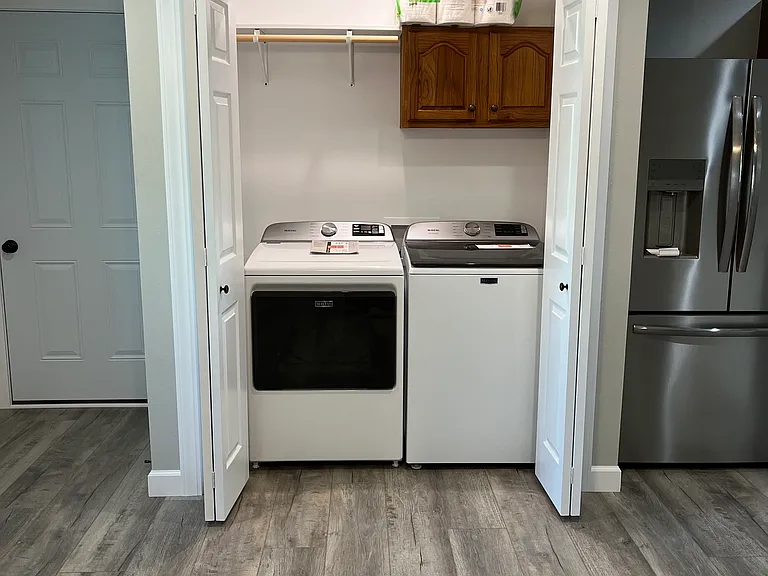 1635 N Grand Ave — Photo 6