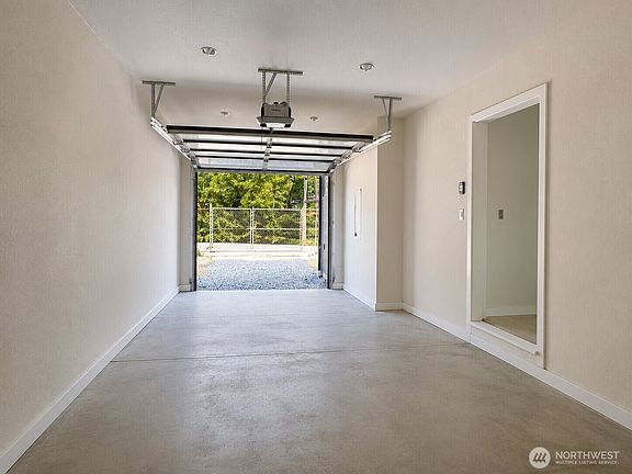 5th image of 5301 49th Avenue SW