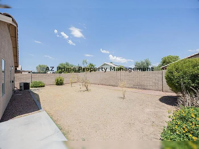 13344 W Desert Ln — Photo 26
