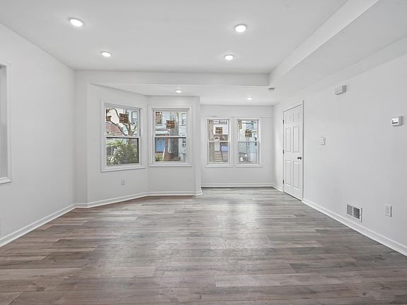 4th image of 26 Olean Ave Floor 1