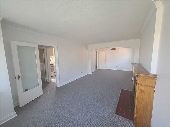 3rd image of 354 Woodmount Ave