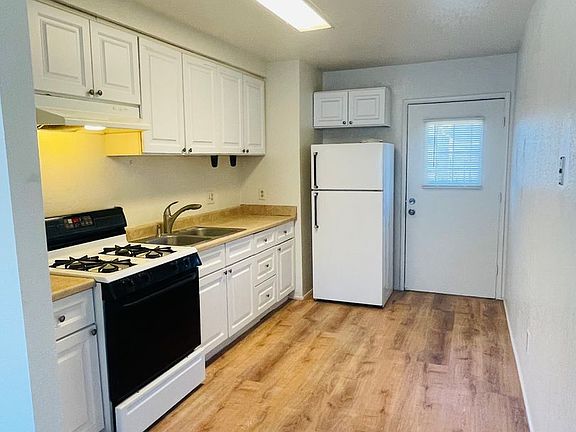 4th image of 1661 Citrus St APT B