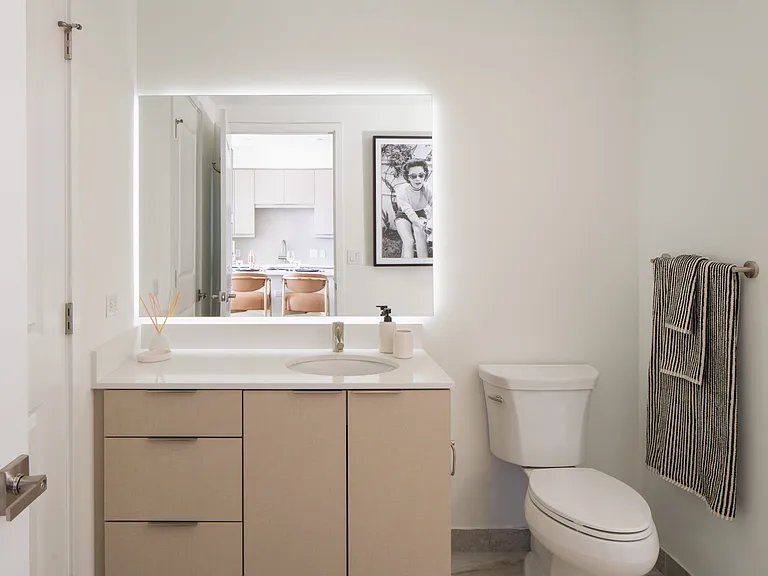 63 NW 27th St #323 — Photo 5