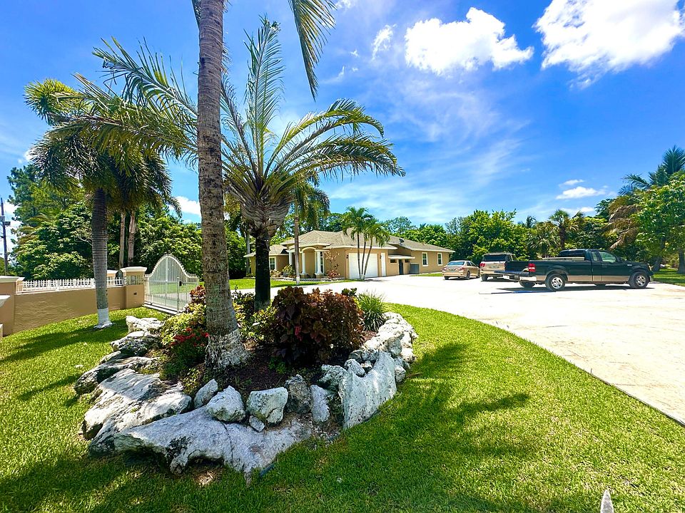 1st image of 17146 81st Lane N