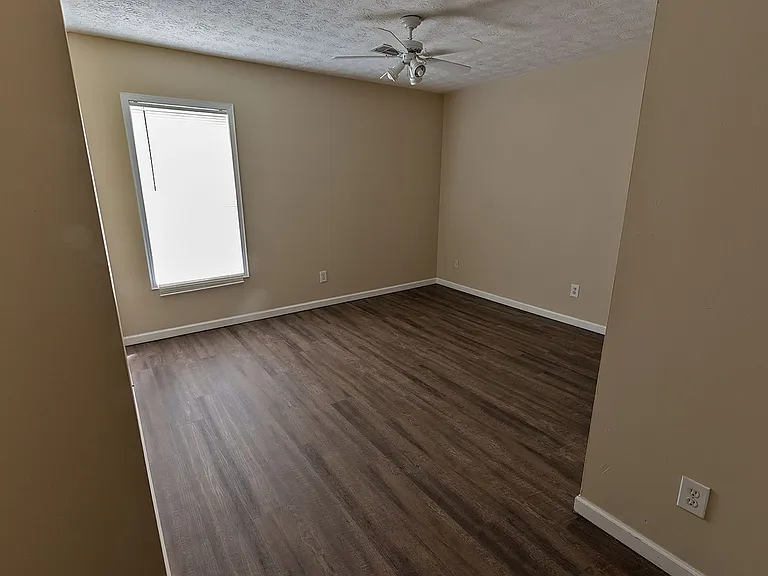 311 Cambridge St — Photo 26