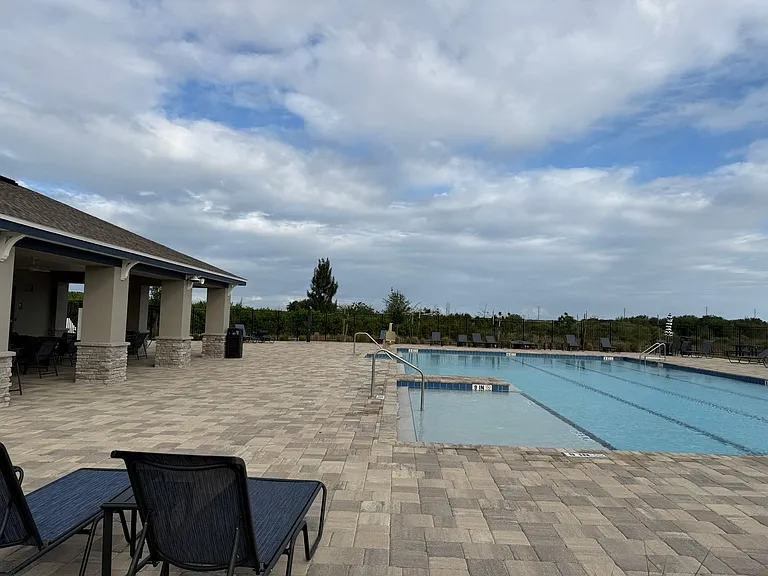 1116 Tyler Loop — Photo 37