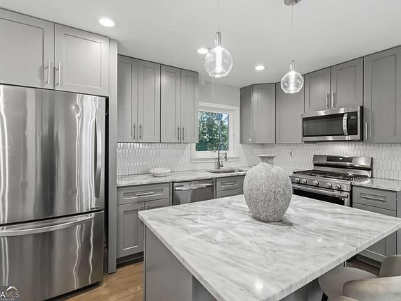 4th image of 2154 Plaster Rd NE