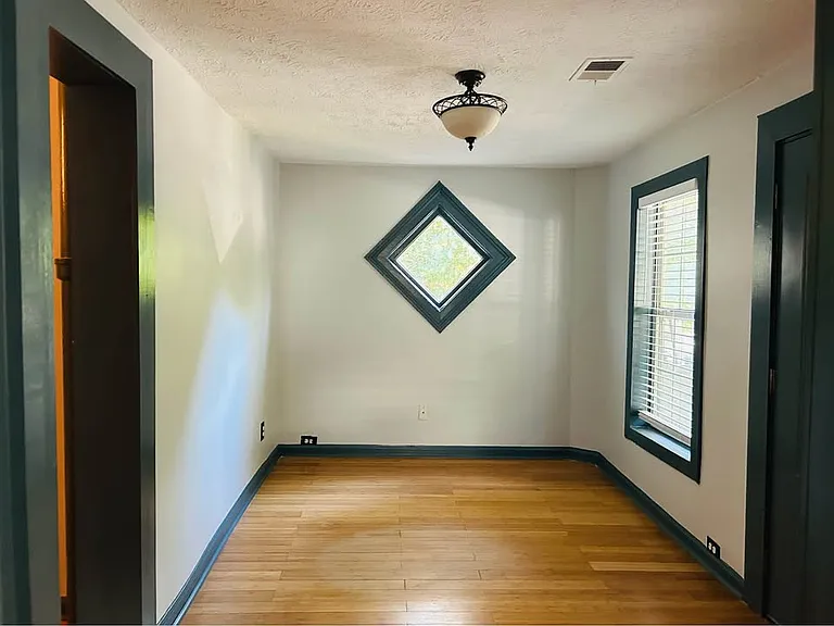 Office space or sitting room