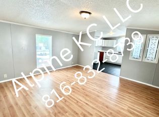 174 Countryside Ln, Saint Joseph, MO 64503