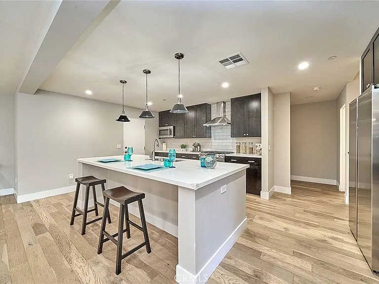 24240 Ocean Ave — Photo 7