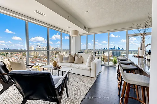 1603 Eglinton Ave W Photo 1