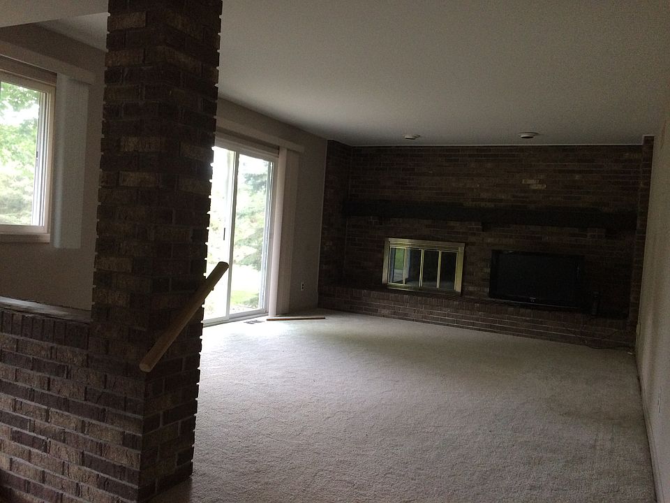2nd image of 9821 James Dr