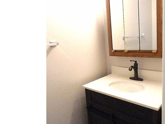 4th image of 56 Cummings Ct
