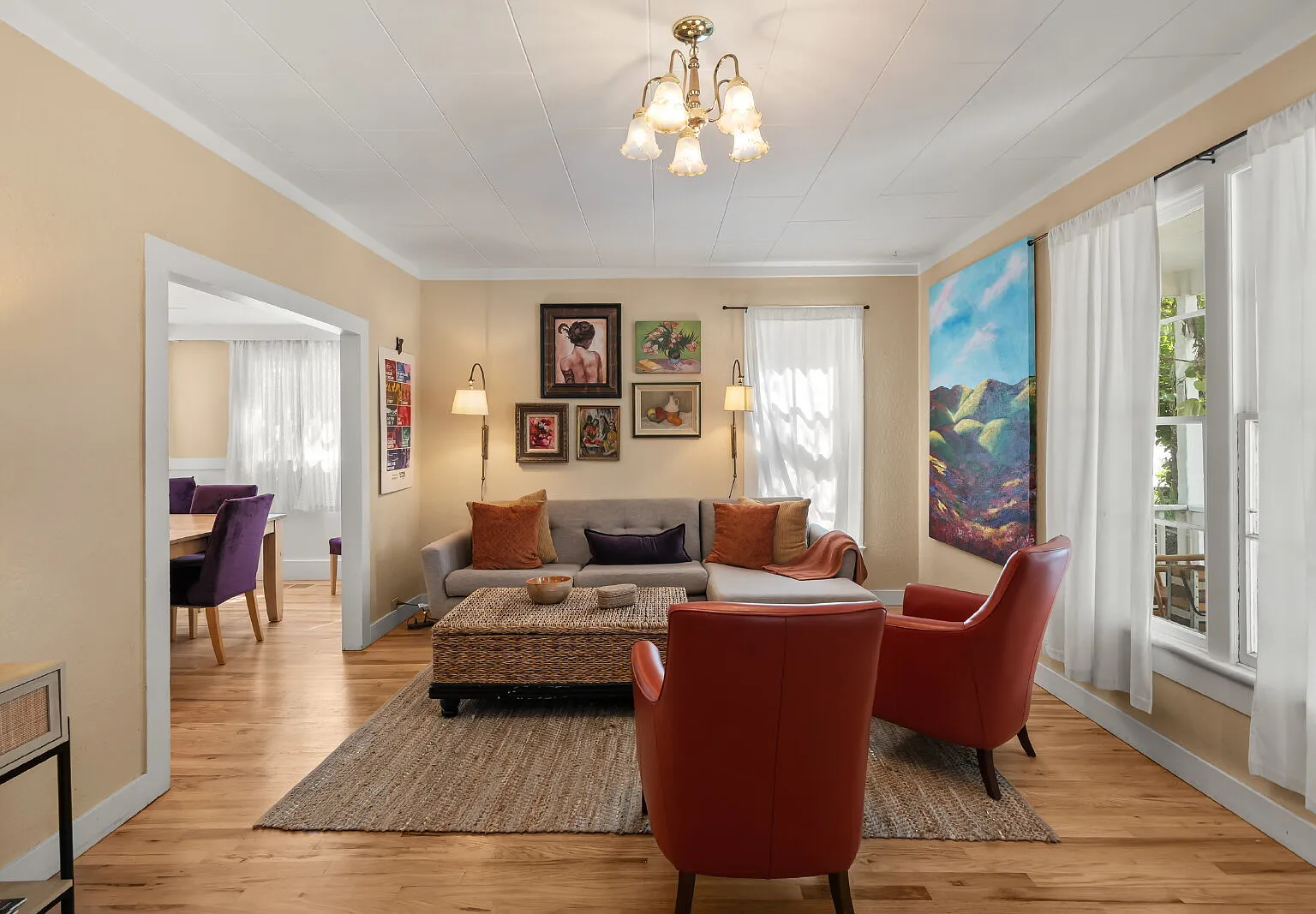 For Rent Charming Historic Home in Ashland, OR — Photo 3