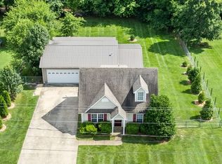 129 Bumpus Mill Rd, Oak Grove, KY 42262