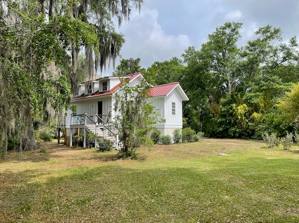 36 Formosa Dr