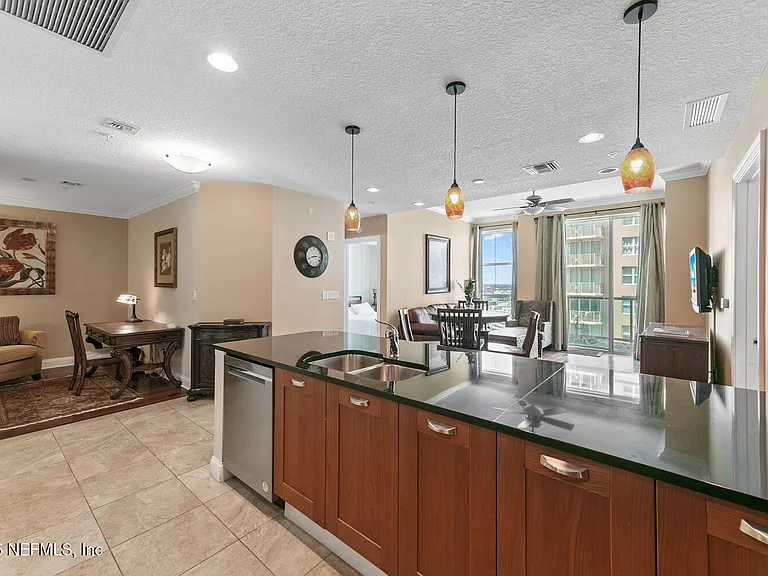 1431 Riverplace Blvd #2302 — Photo 4
