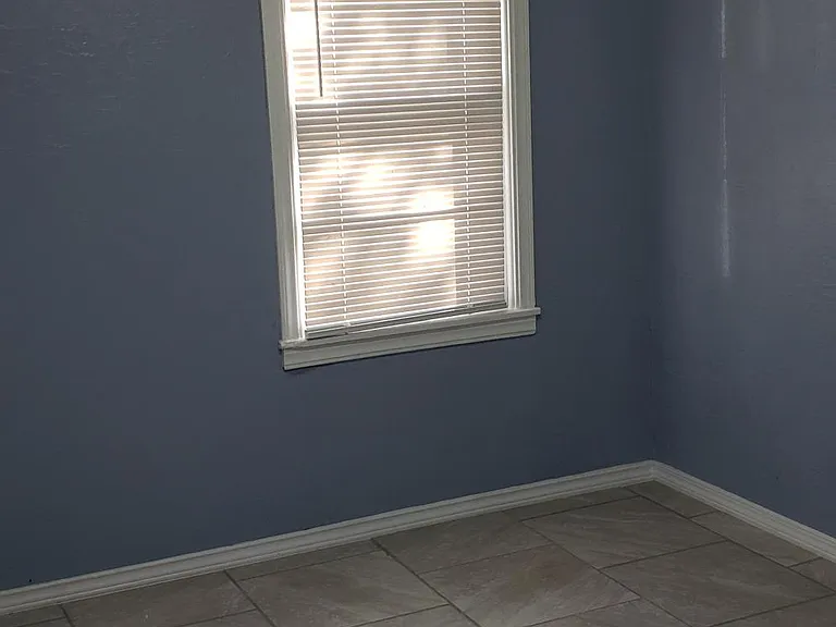 1203 SW 24th Pl — Photo 31