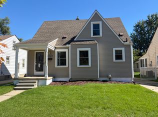 2676 Cumberland Rd, Berkley, MI 48072