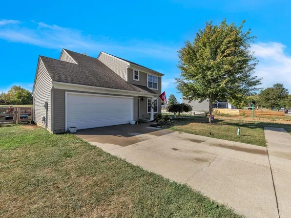 136 Southwind Blvd, Wilmington, OH 45177