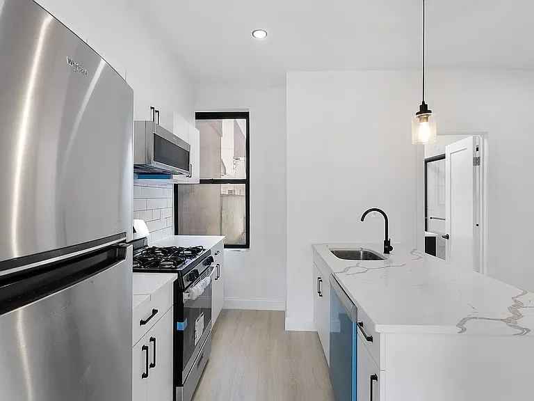 36-42 11th St #1 — Photo 3