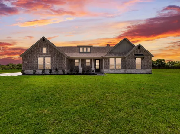 2432 Blackjack Oak Rd, Terrell, TX 75161